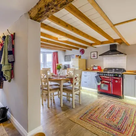 Red Briar House Дом отдыха