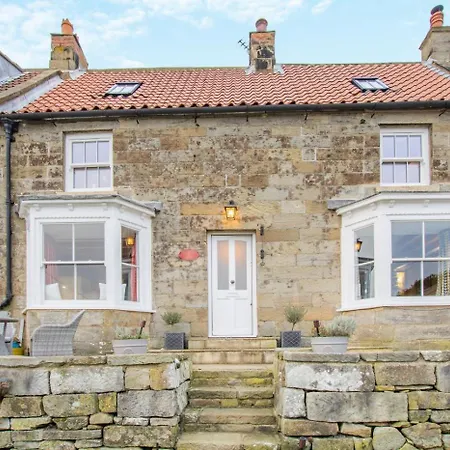 3 Bed In Oc-r30587 Danby